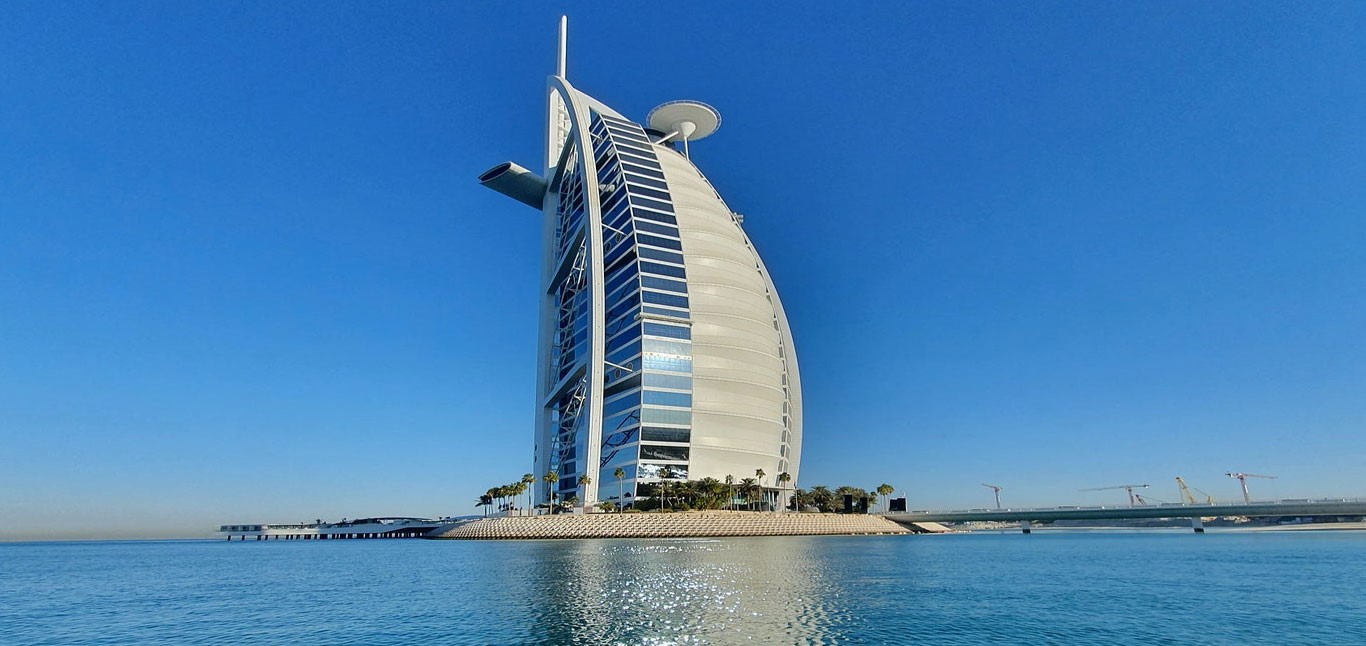 What makes Dubai the best tour destination?