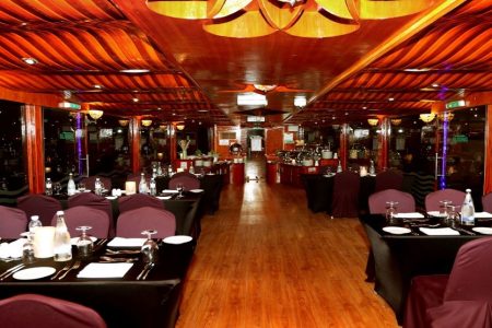 Yas Island Royal Dinner Cruise with Transfer