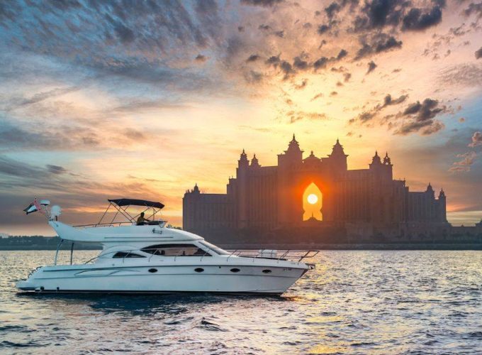 Yacht 50ft Boat – 25 People