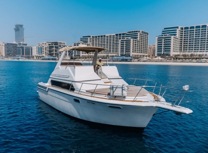Yacht 66ft Boat – 32 People