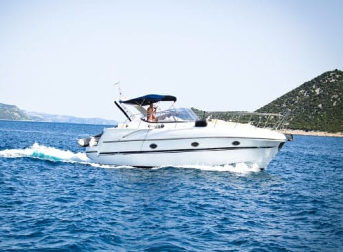 Yacht 35ft Boat – 12 People