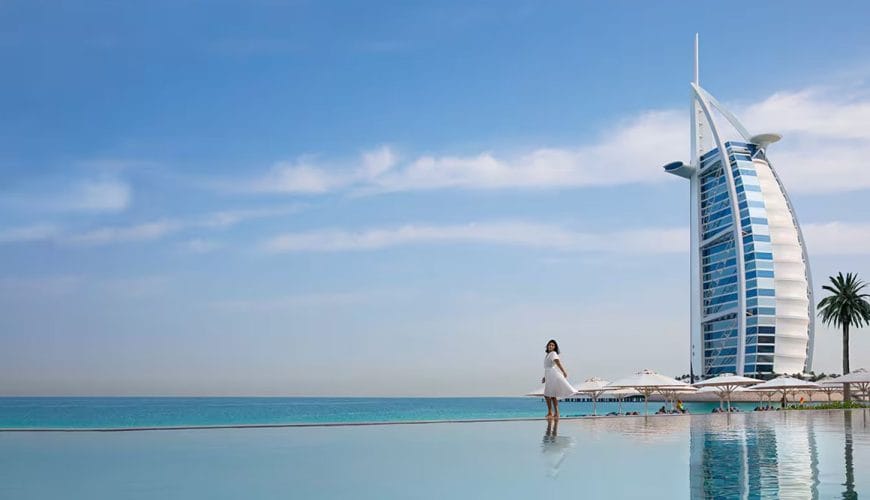 Explore Dubai with the Right Business and Travel Experts